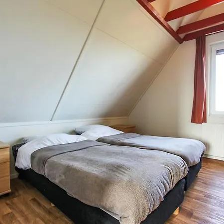 Klein Giethoorn -vakantiehuis 11 Holiday home Opperdoes