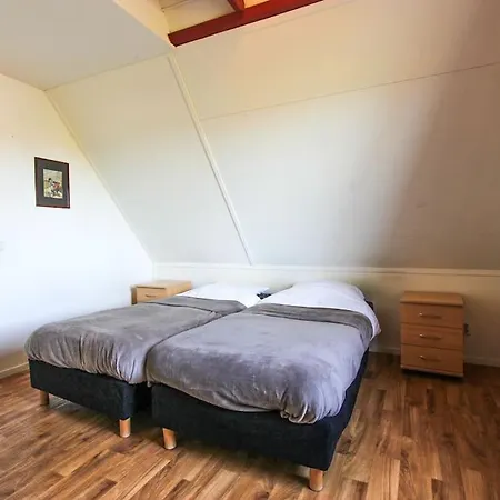 Holiday home Klein Giethoorn -vakantiehuis 11 *